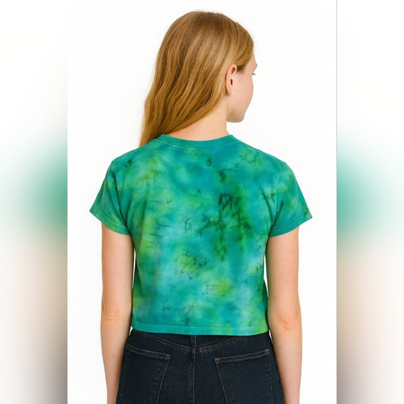 Youth Small Summer Sea Scrunch Tie Dye Green and Turquoise Tee Short Sleeve - Picture 3 of 5